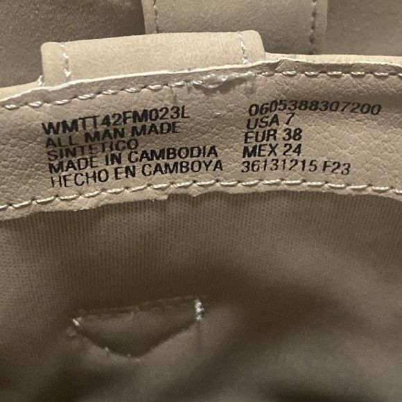 Boots - Picture 2 of 3